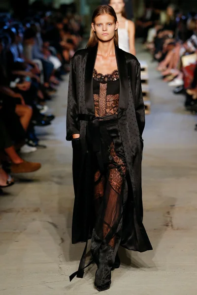 Look 82